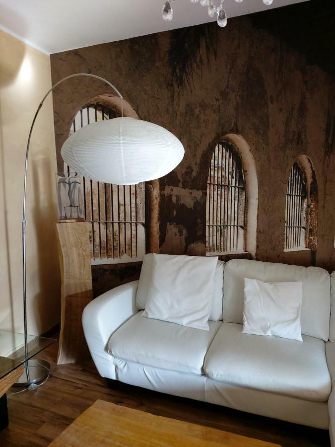La Loggia Di Federico Hotel Navelli Exterior photo